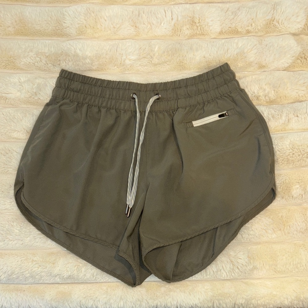 Women's Green Vuori Athletic Shorts